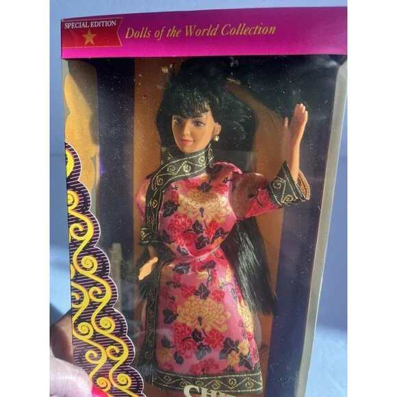 Vintage NRFB 1993 Chinese Barbie Dolls of the World Collection